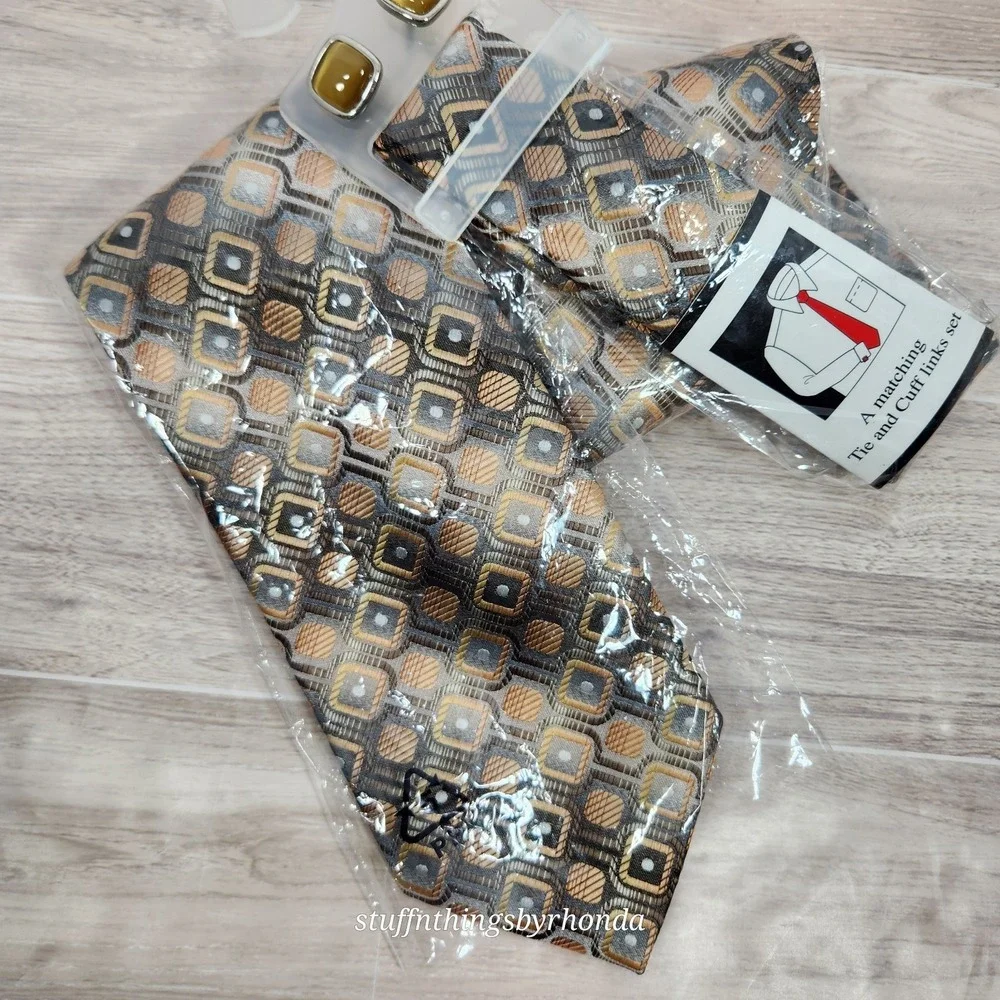 New With Tags‎ Bergamo New York Men's Necktie & Cufflinks Geometric Tie 56
